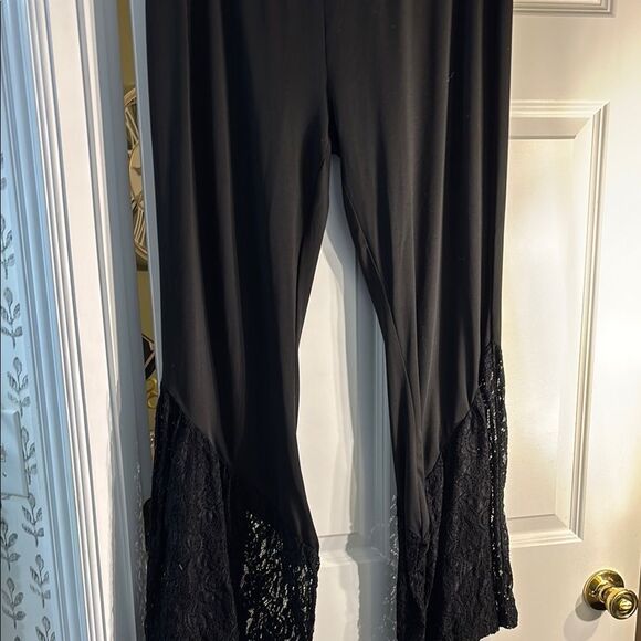 Black Wide Leg Lace Trim Pants - Picture 3 of 9